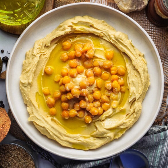 Super cremiger Hummus - vegan und einfach gemacht