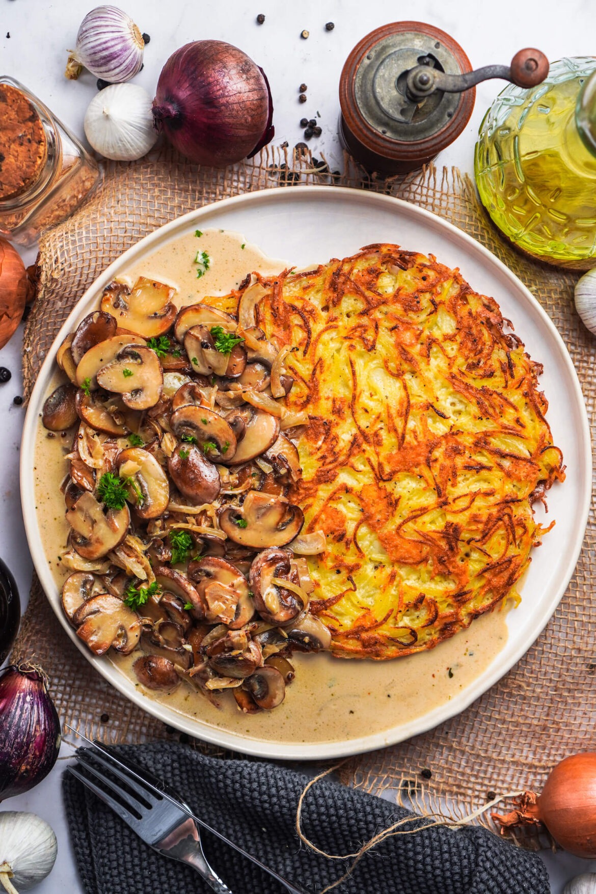 Mozzarella Rösti mit Pilzrahmsoße