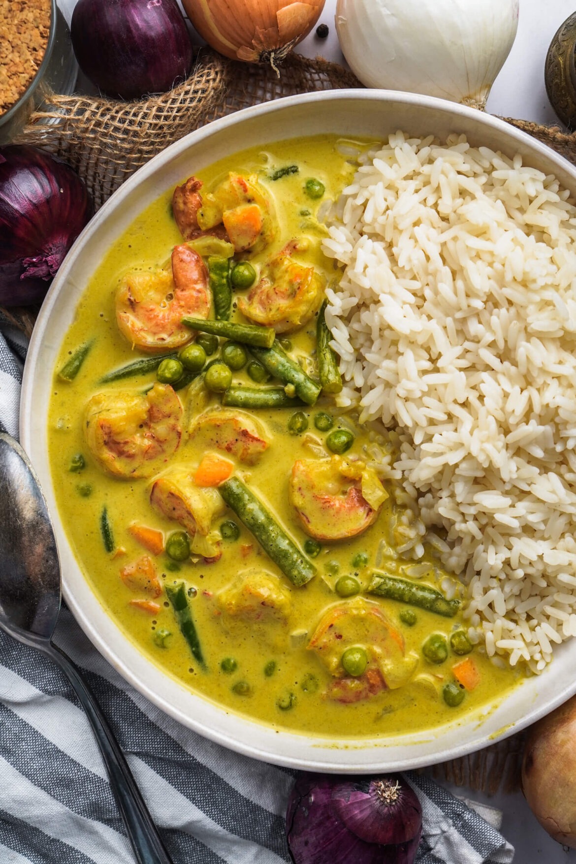 Curry Garnelen mit Gemüse und Reis