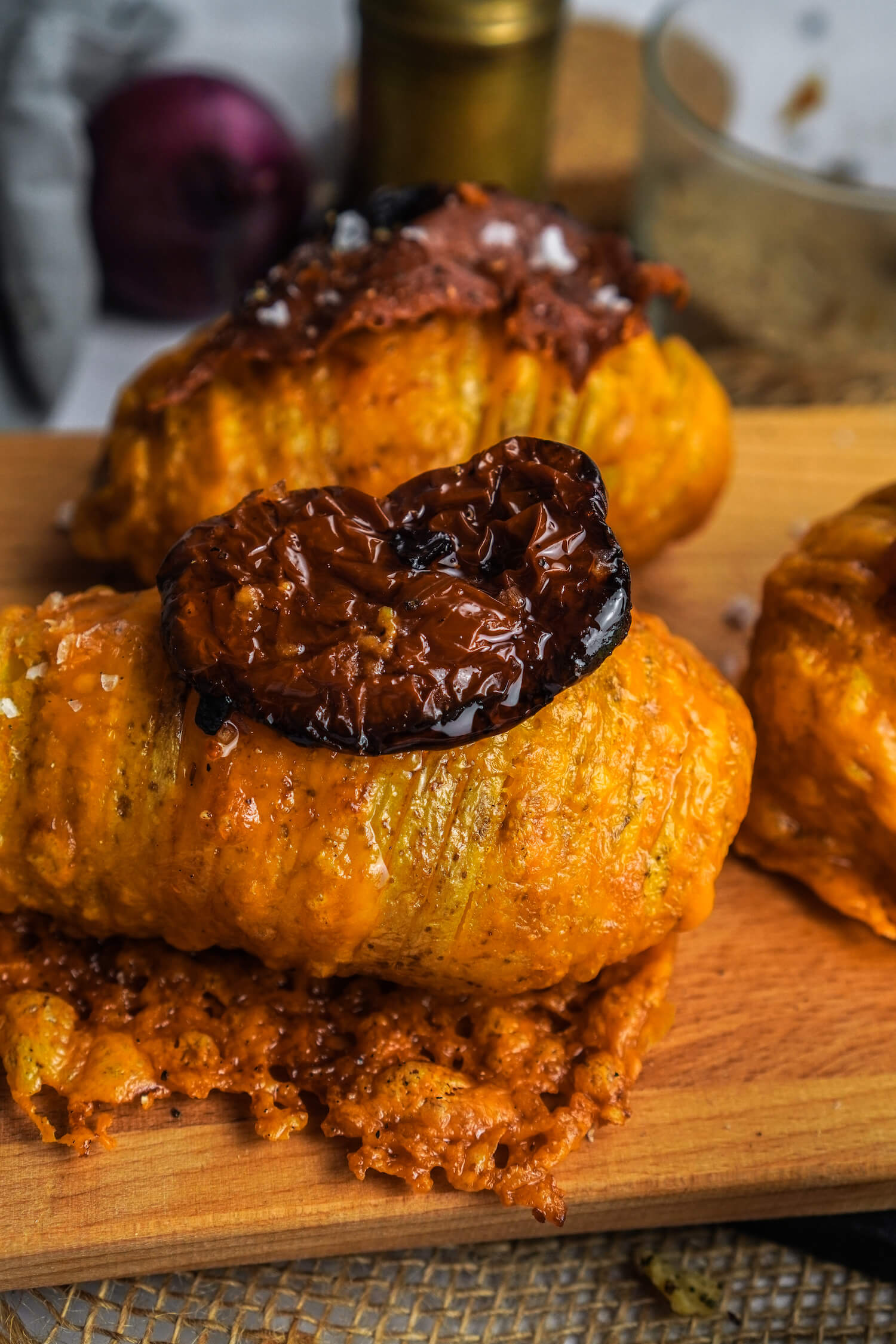 Käsige Fächerkartoffeln mit nur 3 Zutaten - FeedMeDaily