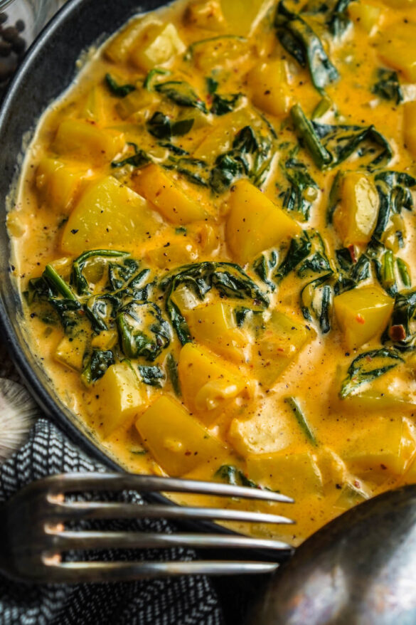 Kartoffelpfanne mit Spinat &amp; Frischkäse - FeedMeDaily