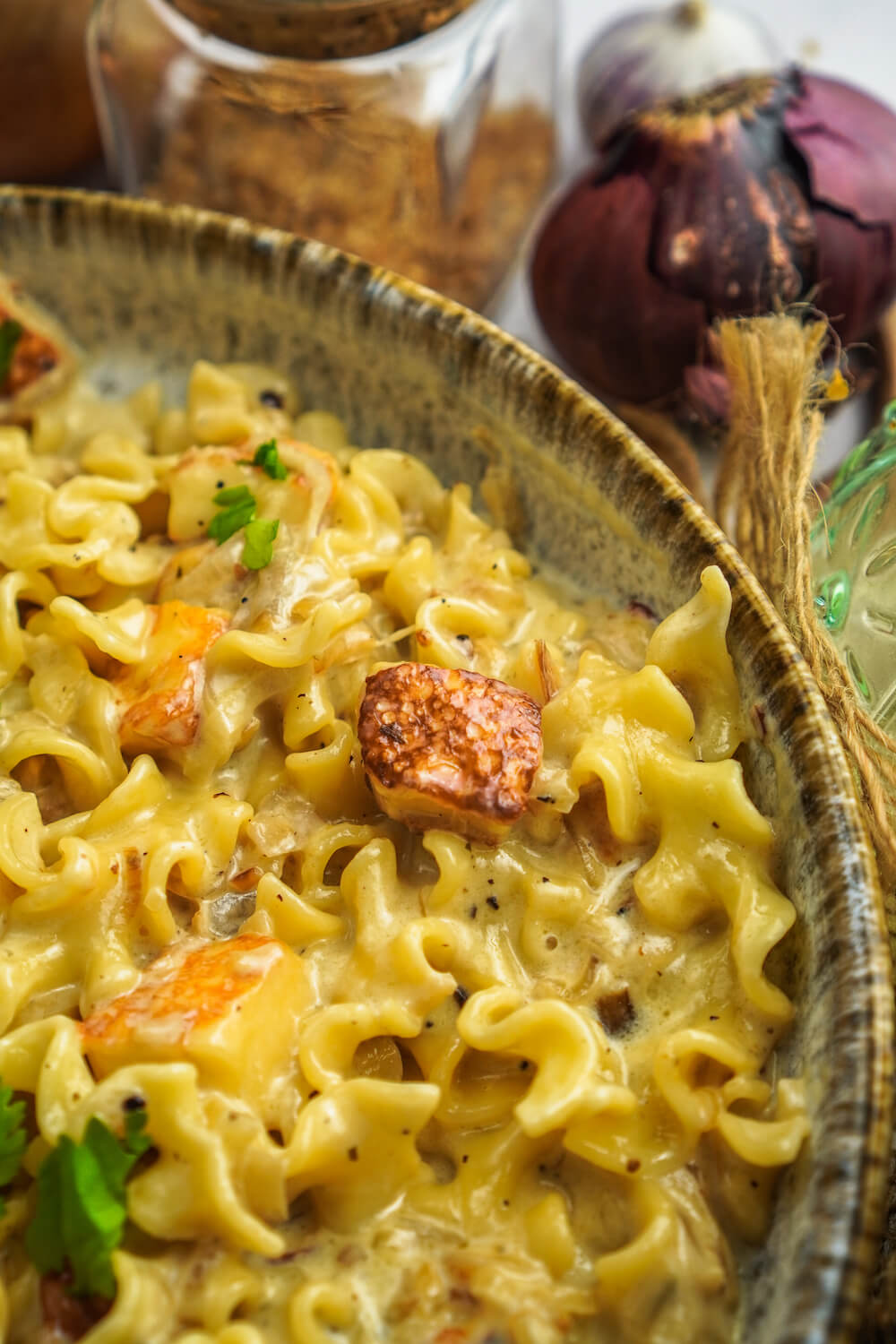 5-zutaten-pasta-mit-geschmorten-zwiebeln-grillk-se-feedmedaily